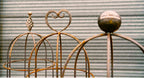 Classic Round Obelisk - Twist Top