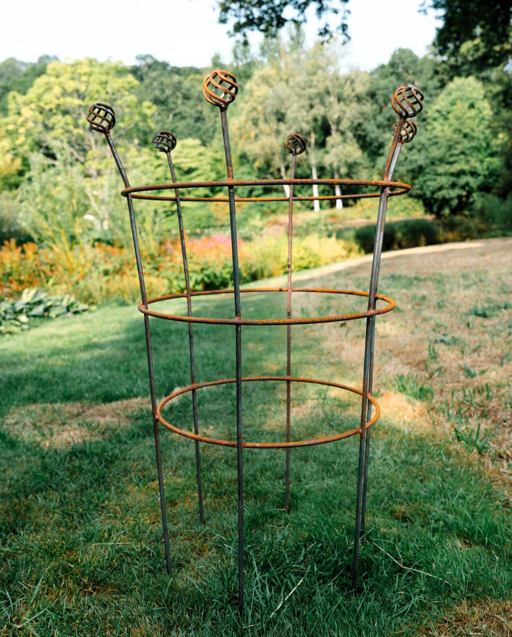 Fluted Trumpet Plant Support Basket Top