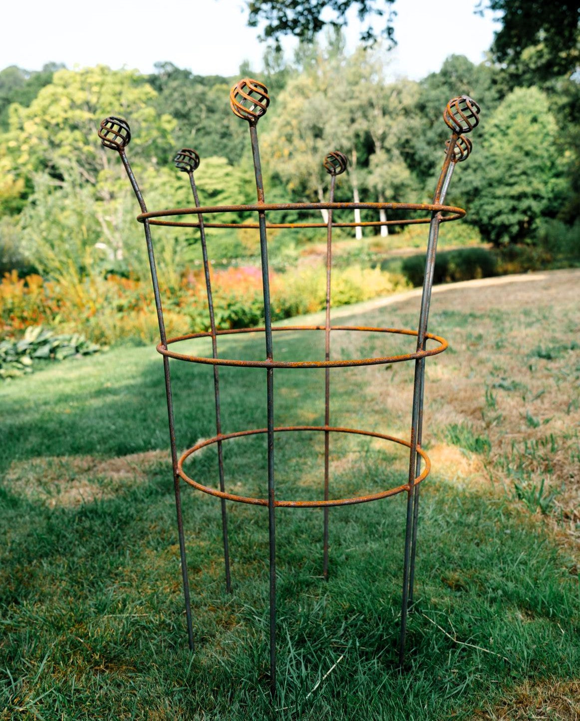 Fluted Trumpet Plant Support Basket Top