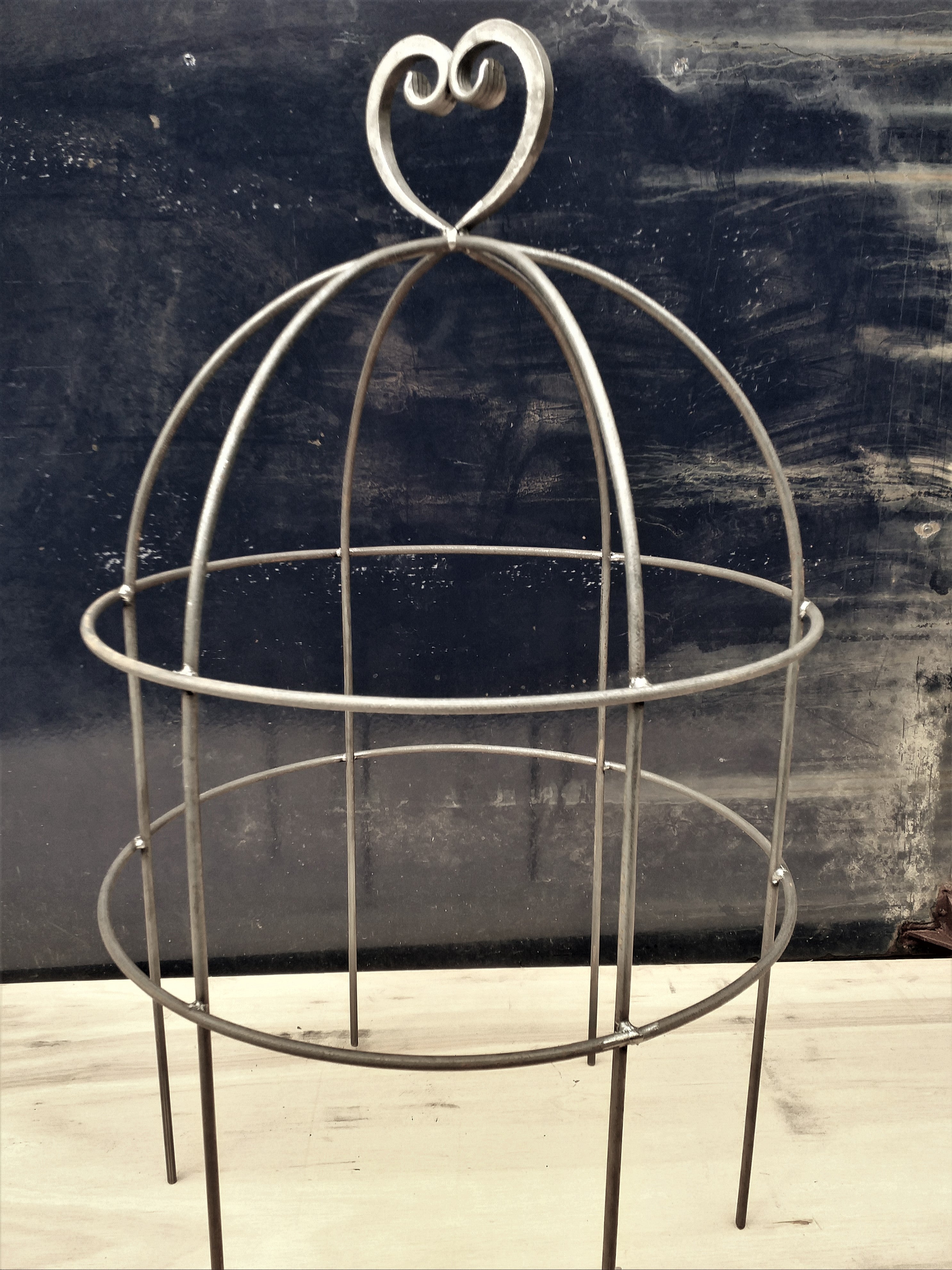 Lobster Pot Plant Frame Heart Top
