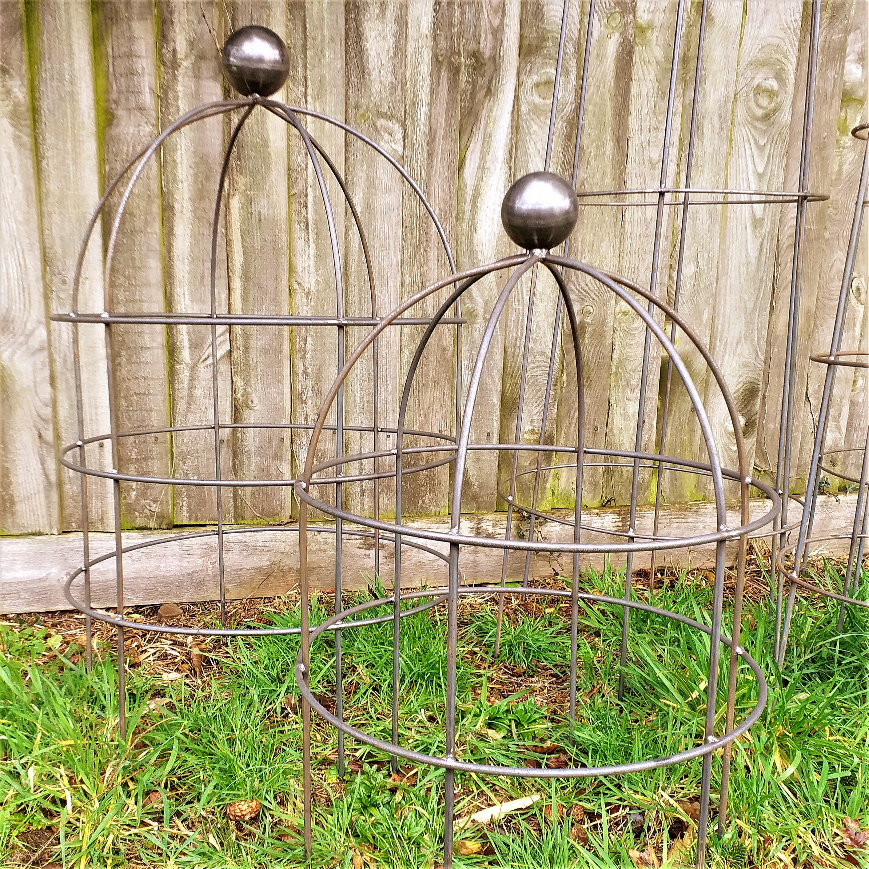 Lobster Pot Plant Frame Ball Top