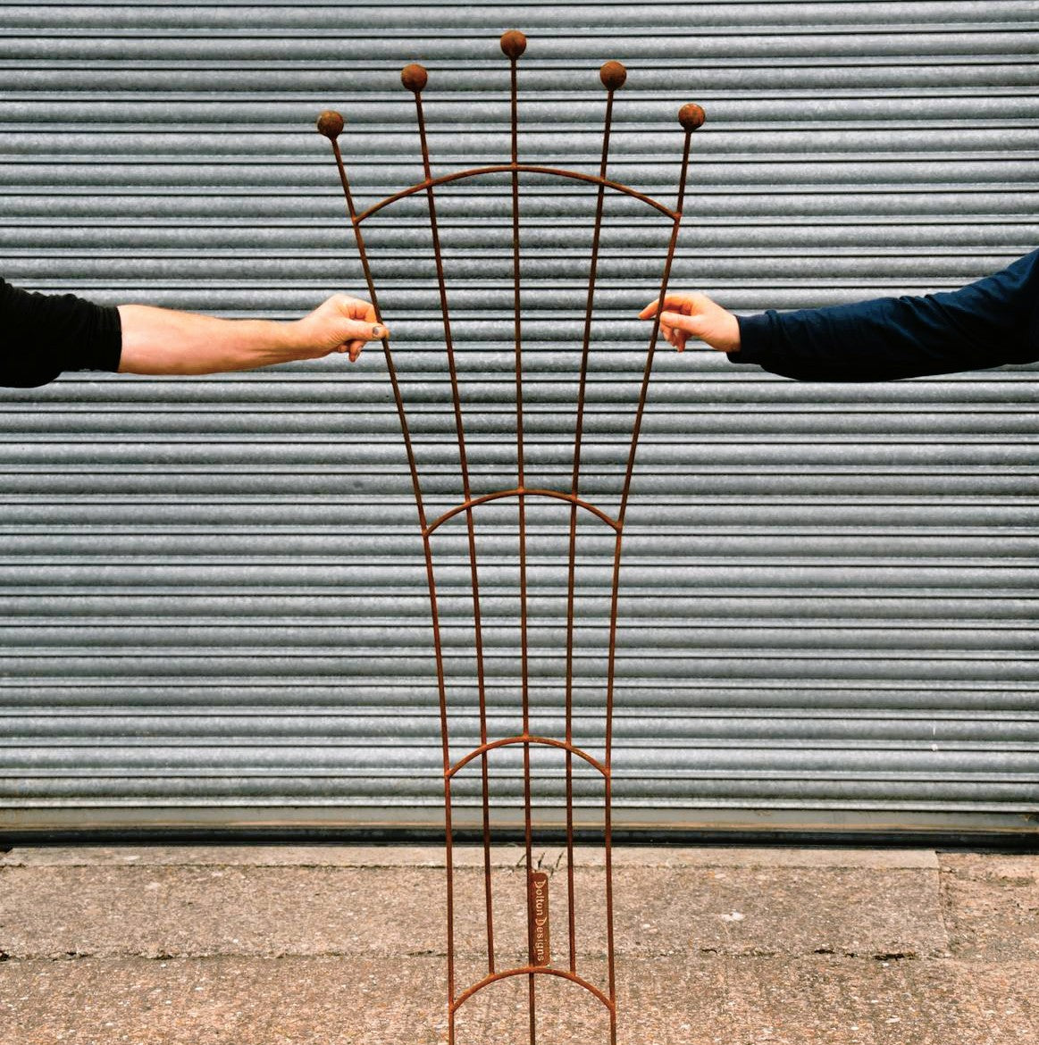 Trellis Fan Shape Rust